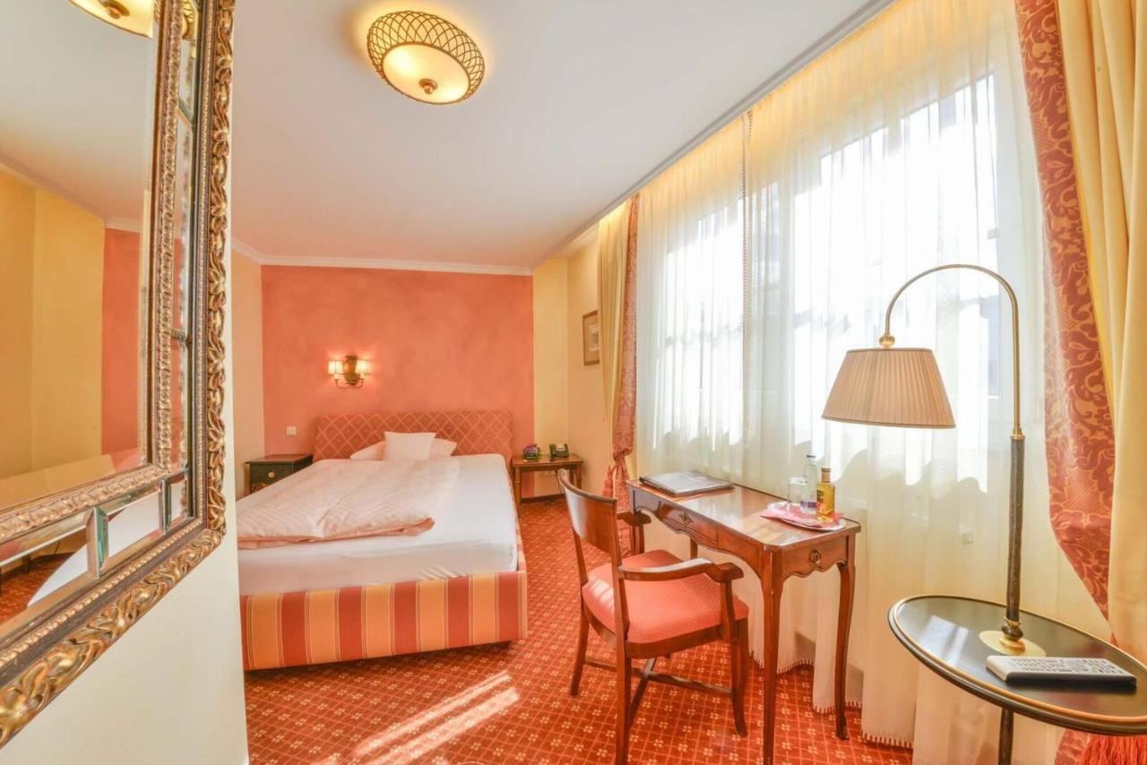 Romantik Hotel Zur Post Фюрстенфельдбрукк Экстерьер фото